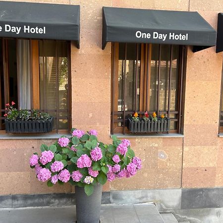 One Day Hotel エレバン エクステリア 写真